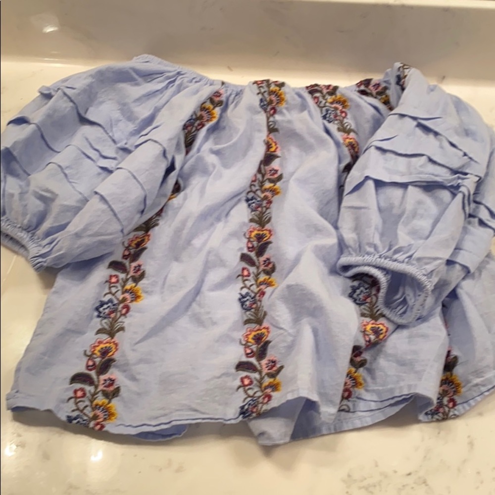 Women’s blouse